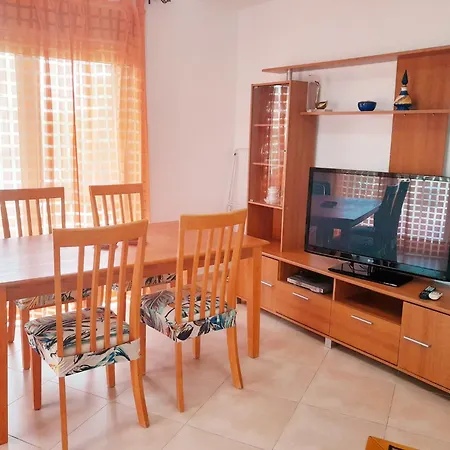 Edificio Algaida - New Vista Montana - Playa De La Concha דירה